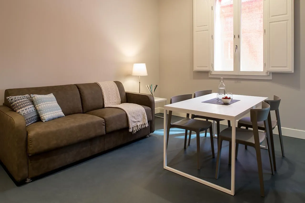 Almarossa Aparthotel Bologna