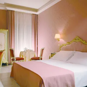 Romulus 3* Rome