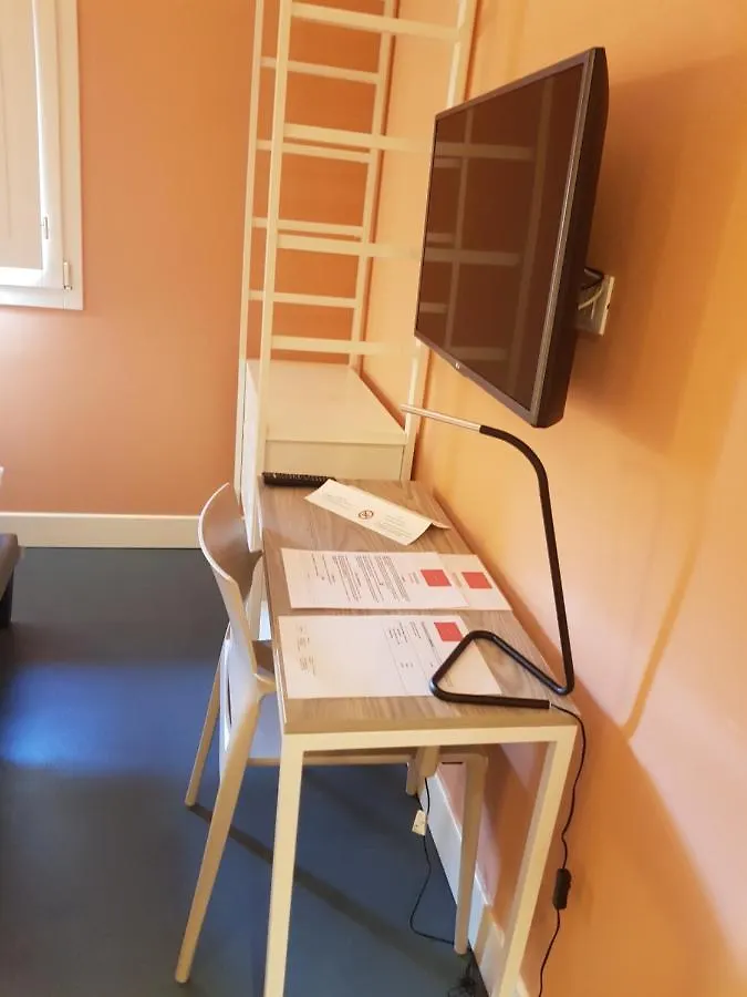 **  Almarossa Aparthotel Bologna Italy
