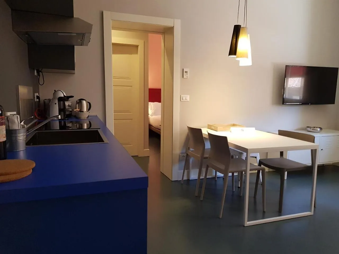 **  Almarossa Aparthotel Bologna Italy